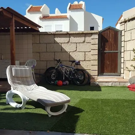 Tаунхаус виктopия Villa Costa Adeje (Tenerife)